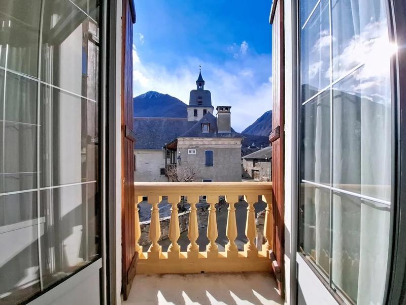 Maison - 102 m² - 6 pièces