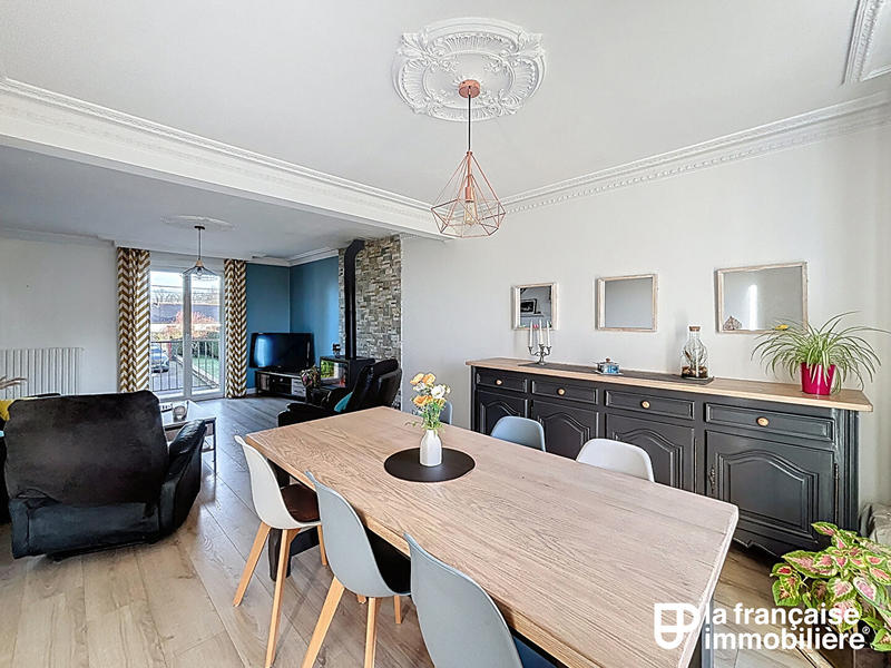 Maison - 121 m² - 5 pièces