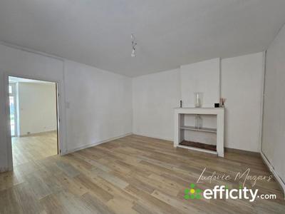 Maison - 121 m² - 5 pièces