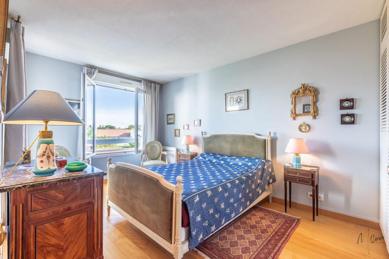 Appartement - 100 m² - 4 pièces