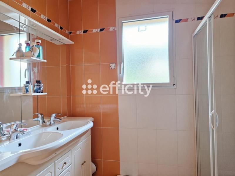 Maison - 127 m² - 5 pièces