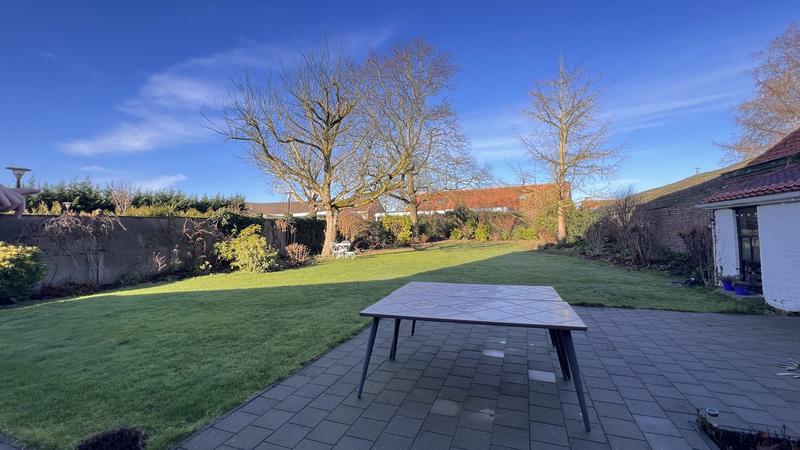 Maison - 285 m² - 8 pièces