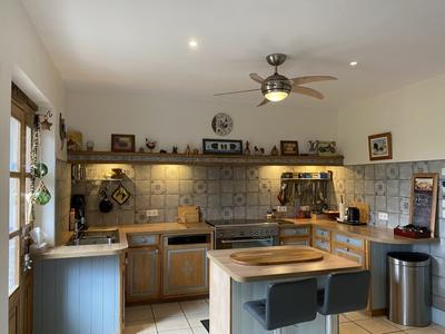 Maison ancienne - 213 m² - 9 pièces