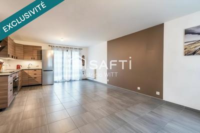 Maison - 76 m² - 4 pièces