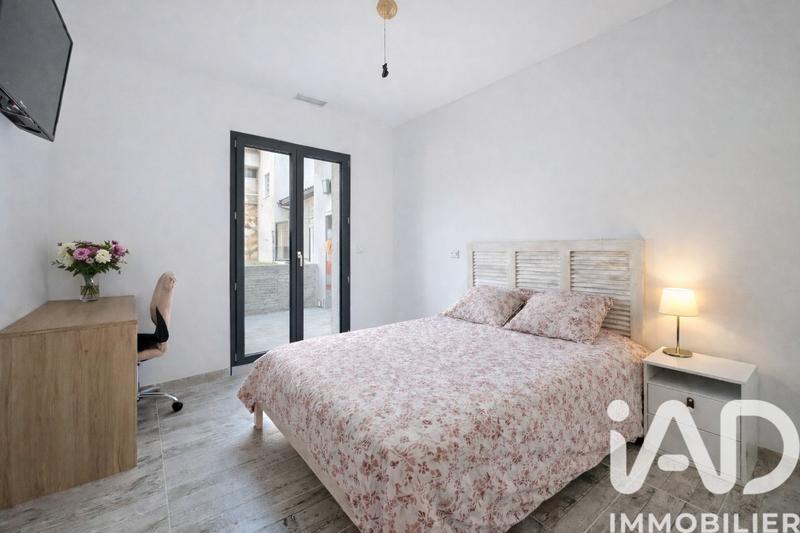 Maison - 222 m² - 8 pièces