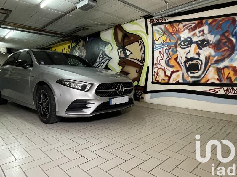 Maison - 237 m² - 7 pièces