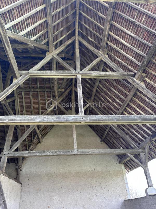 Maison - 240 m² - 9 pièces