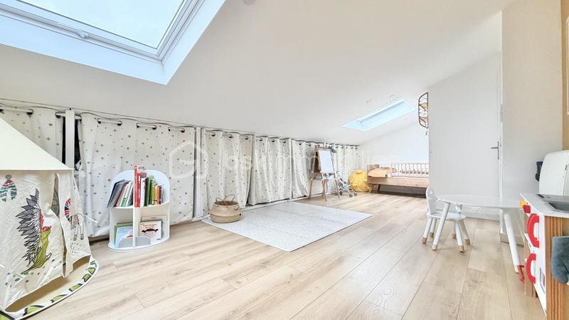 Duplex - 92 m² - 5 pièces