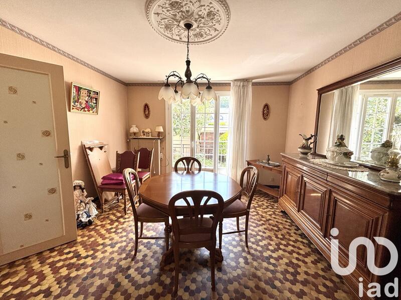 Maison - 95 m² - 5 pièces