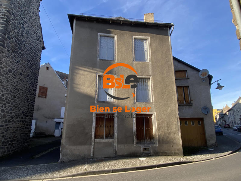 Maison - 143 m² - 7 pièces