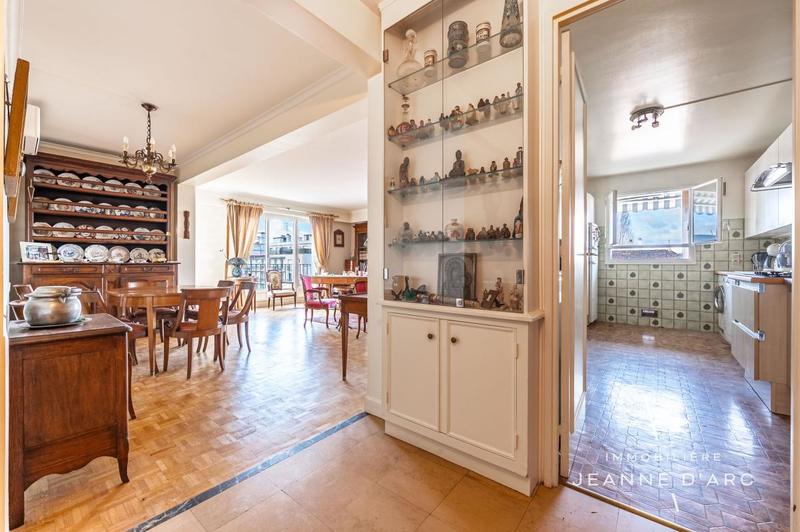 Appartement - 121 m² - 4 pièces