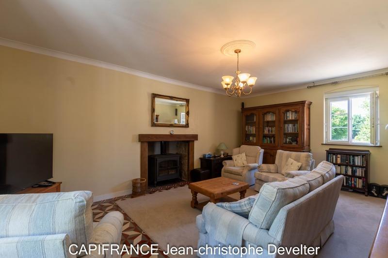 Maison en pierre - 122 m² - 6 pièces