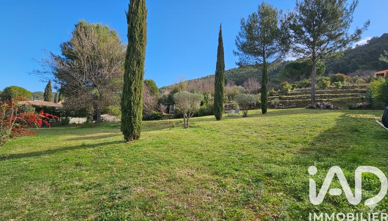 Maison - 200 m² - 5 pièces