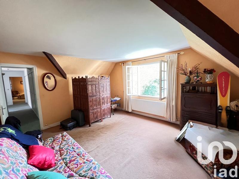 Maison - 208 m² - 8 pièces