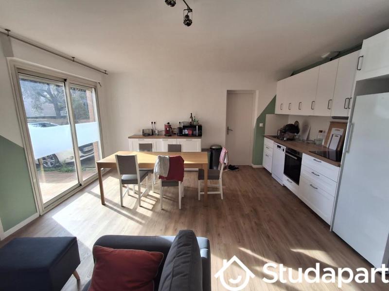 Chambre - 12 m² - 1 pièce