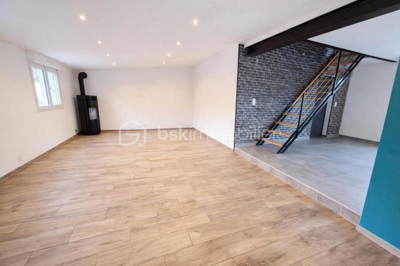 Maison traditionnelle - 128 m² - 6 pièces