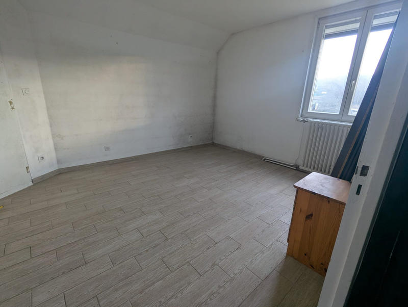 Maison traditionnelle - 100 m² - 6 pièces