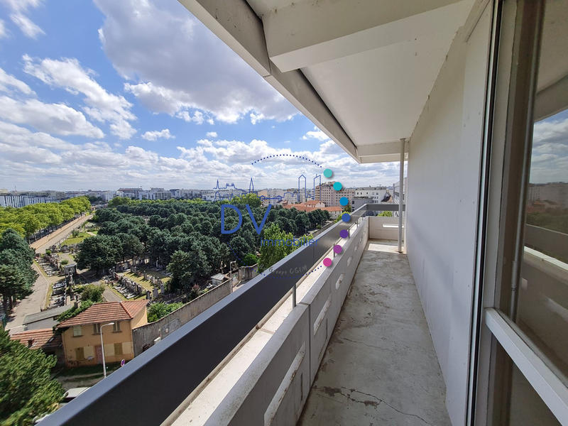 Appartement - 80 m² - 3 pièces