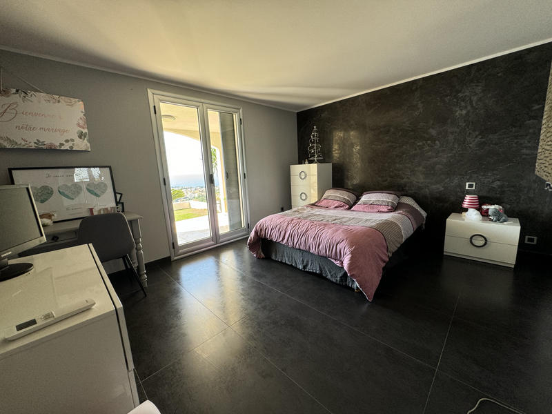 Villa - 170 m² - 5 pièces