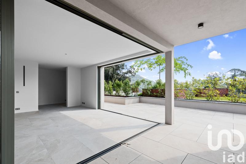 Appartement - 141 m² - 3 pièces