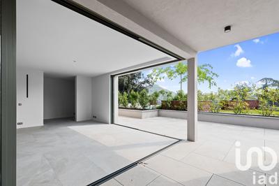 Appartement - 141 m² - 3 pièces