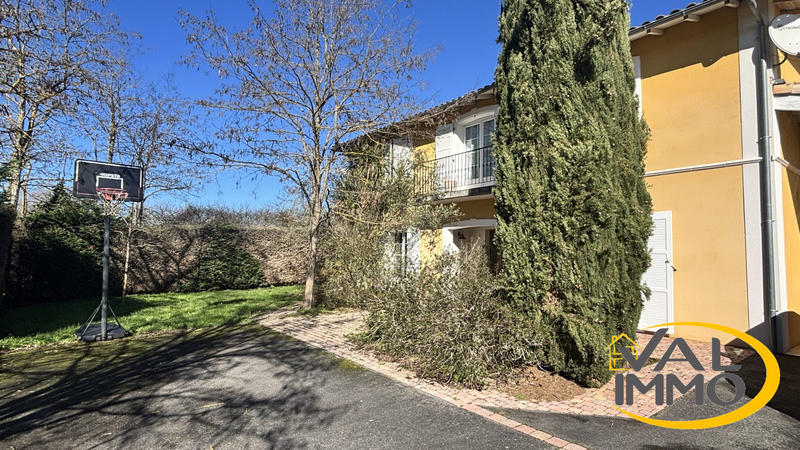 Villa - 200 m² - 6 pièces