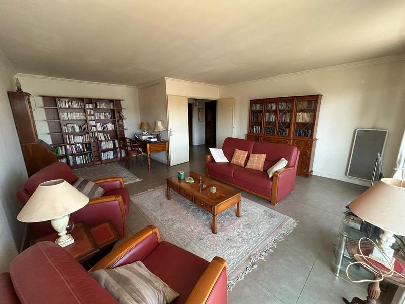 Appartement - 98 m² - 5 pièces