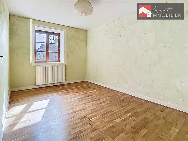 Maison - 234 m² - 7 pièces