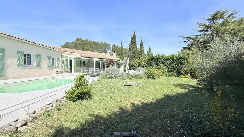 Villa - 200 m² - 6 pièces