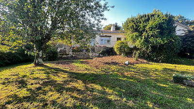 Maison - 236 m² - 7 pièces