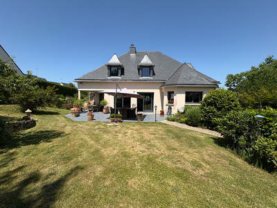 Maison - 175 m² - 7 pièces