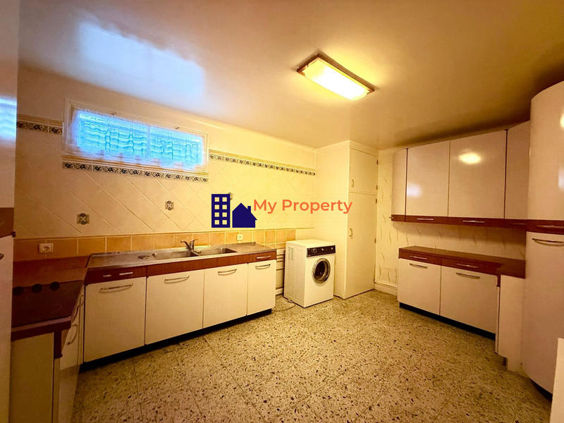 Villa - 196 m² - 7 pièces