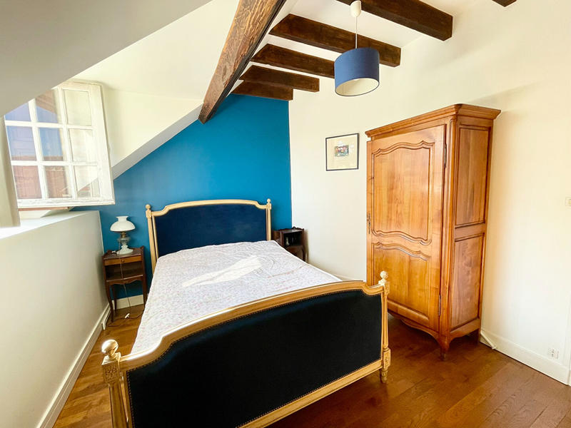 Demeure - 236 m² - 11 pièces