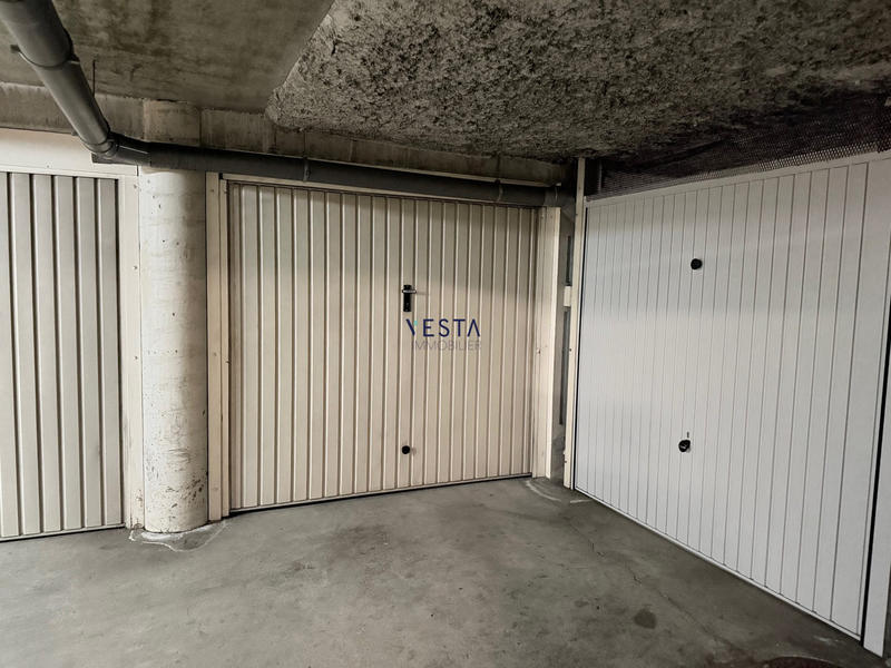 Parking / Garage - 15 m²