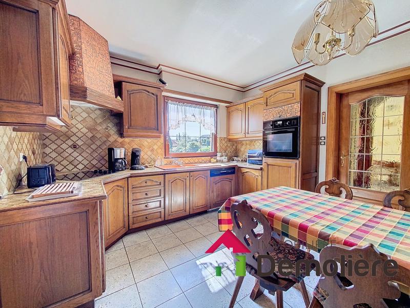 Maison - 183 m² - 8 pièces