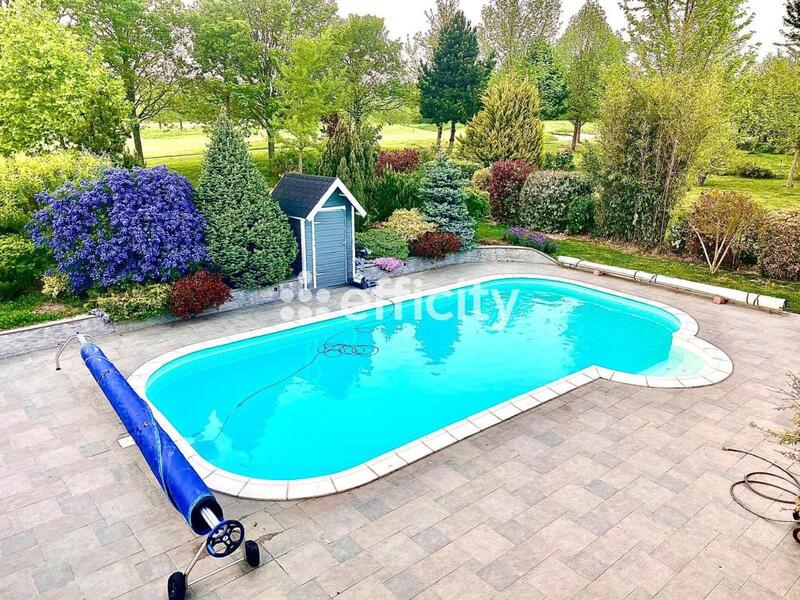 Villa - 214 m² - 8 pièces