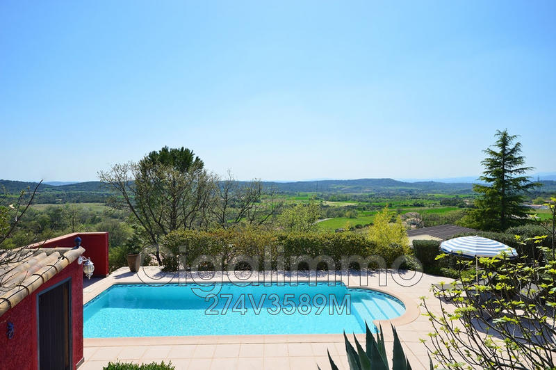 Villa - 226 m² - 6 pièces