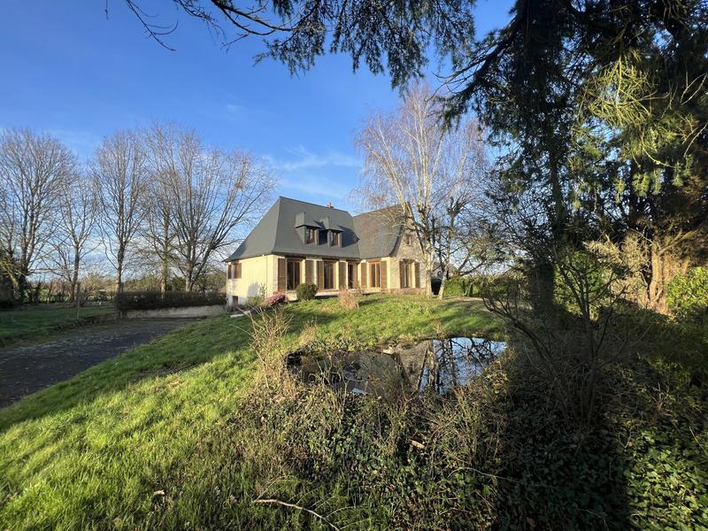 Maison - 179 m² - 7 pièces