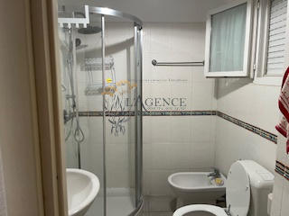 Appartement - 64 m² - 1 pièce