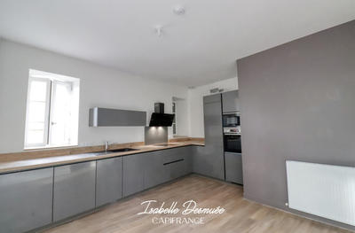 Maison - 166 m² - 5 pièces