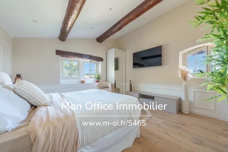 Mas - 310 m² - 9 pièces