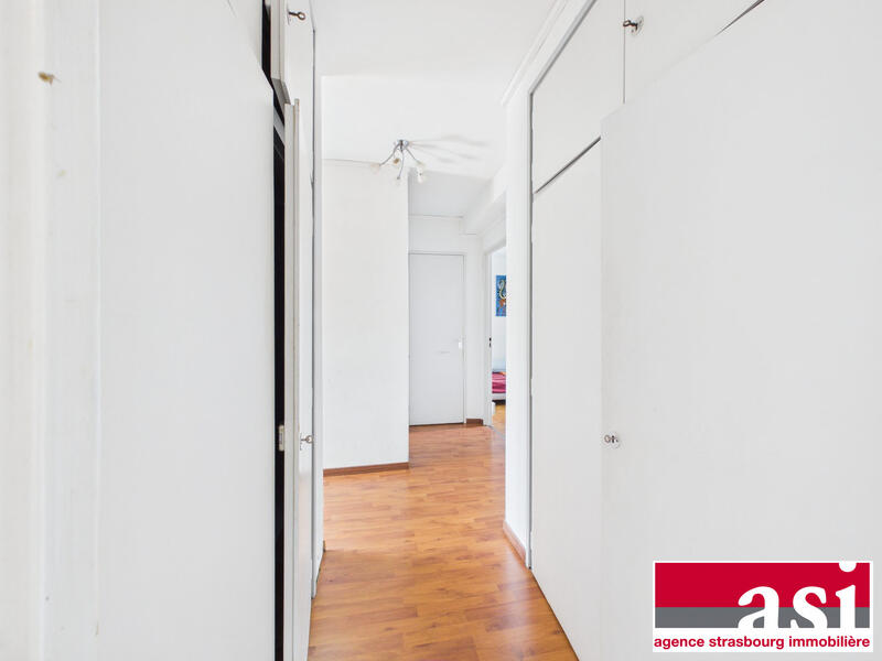 Appartement - 90 m² - 4 pièces