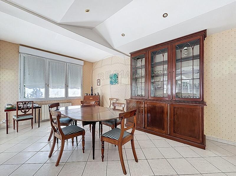 Maison - 174 m² - 6 pièces