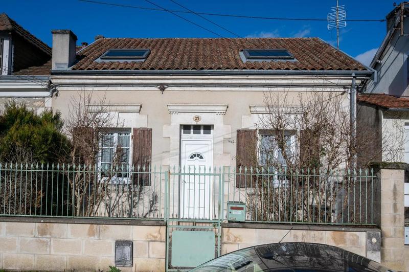 Maison - 95 m² - 5 pièces