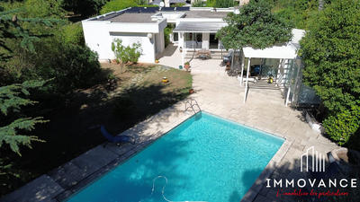 Maison contemporaine - 220 m² - 5 pièces