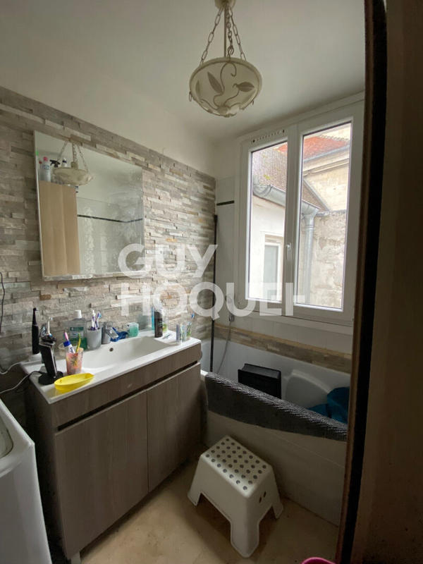 Maison - 179 m² - 6 pièces