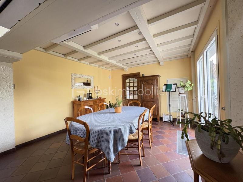 Demeure - 290 m² - 12 pièces