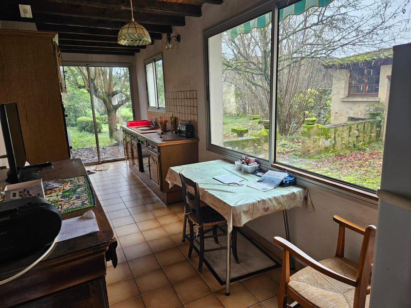 Maison - 220 m² - 10 pièces