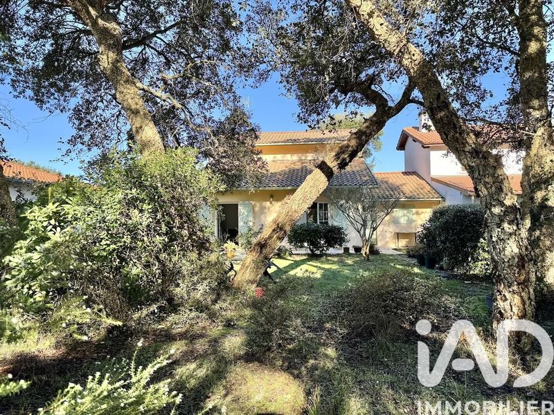 Maison - 98 m² - 4 pièces