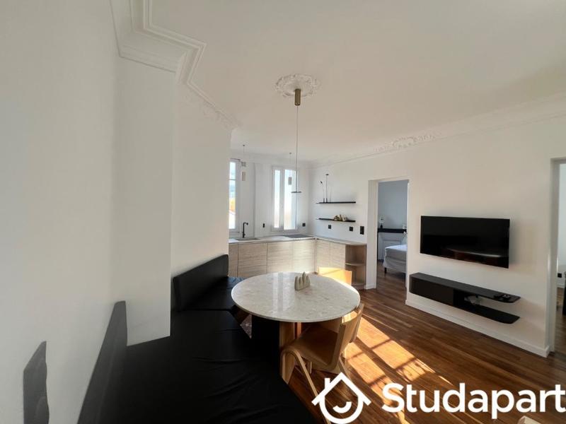 Chambre - 11 m² - 1 pièce